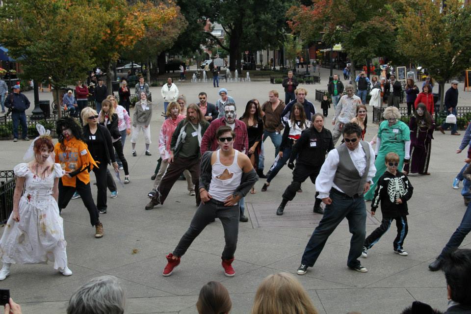 Thrill The World Knoxville dancers performing in Market Square